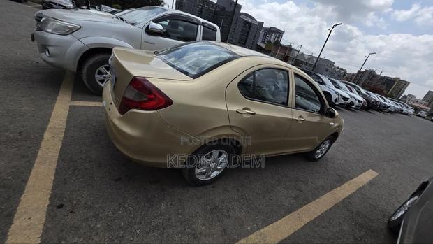 JAC J3 2010 Gold