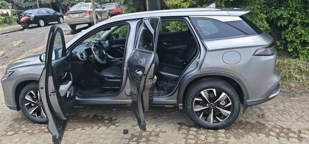 BYD Seal 05 DM-i 2025