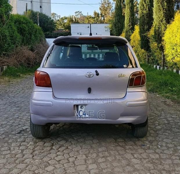 Toyota Vitz 2004