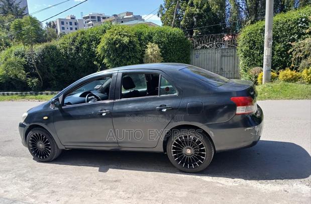 Toyota Yaris 2008 Black