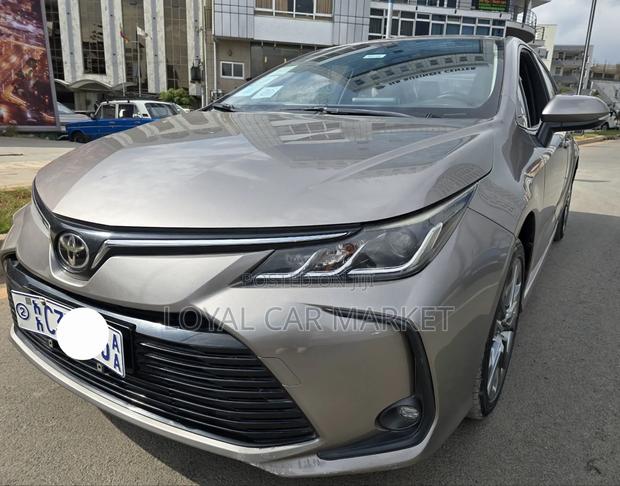 Toyota Corolla L 2022 Gray