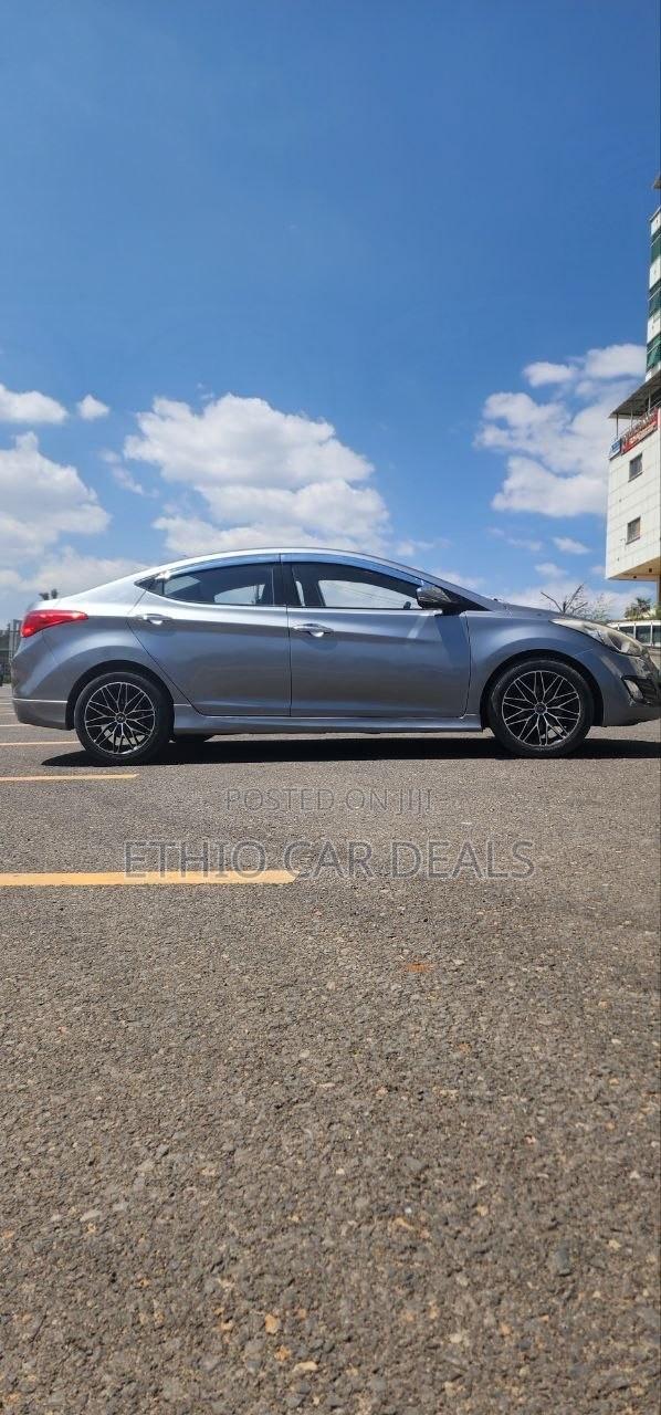 Hyundai Avante 2015 Silver