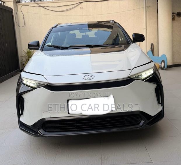 Toyota bZ4X 2022 White