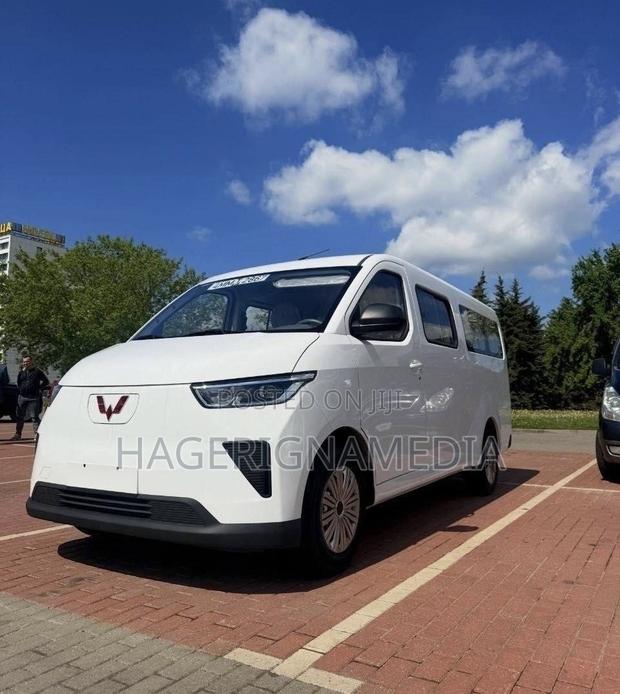 New Wuling Hongguang S 2025 White