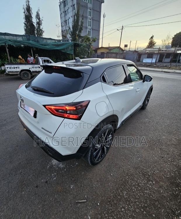 Nissan Juke 2021 White