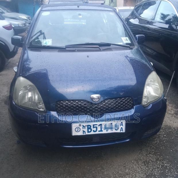 Toyota Vitz 2002 Blue