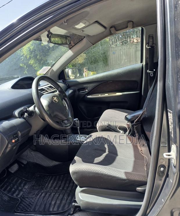 Toyota Yaris 2008 Blue
