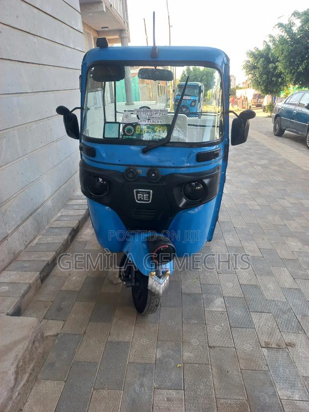 New Bajaj Qute 2023 Blue