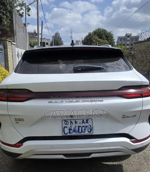 BYD Song Plus 2024 White