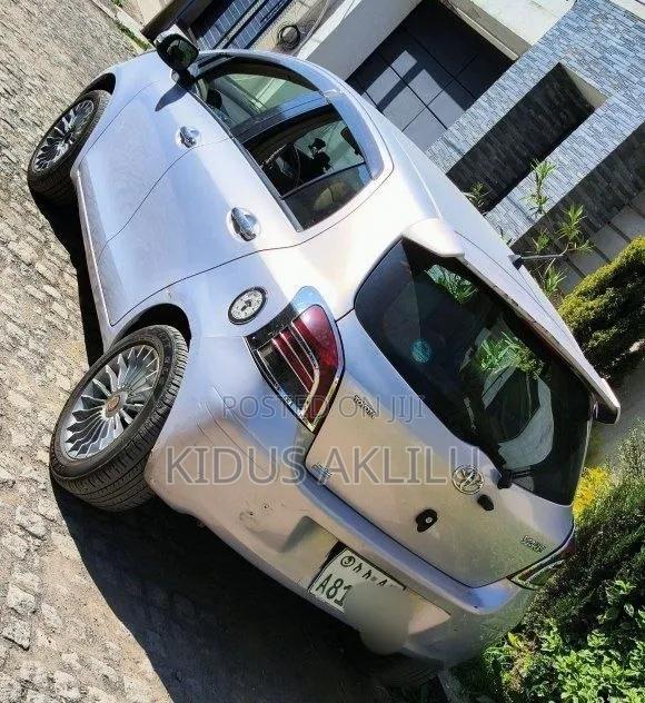 Toyota Yaris 2010