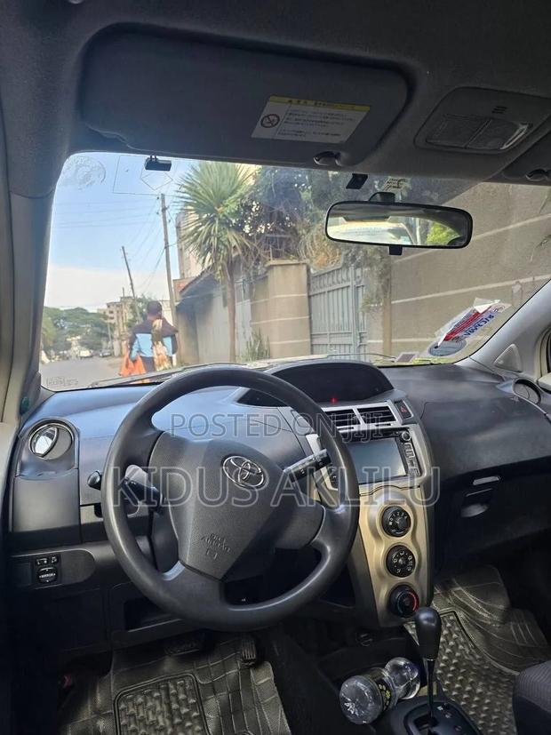 Toyota Yaris 2010