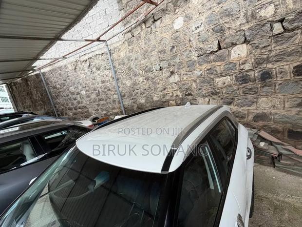 Hyundai Creta 2021 Off white