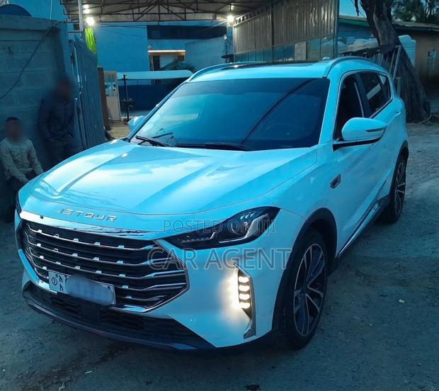 Jetour X70 Plus 2022 White