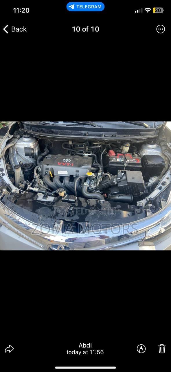 Toyota Yaris SE Hatchback 5dr 2015 Silver