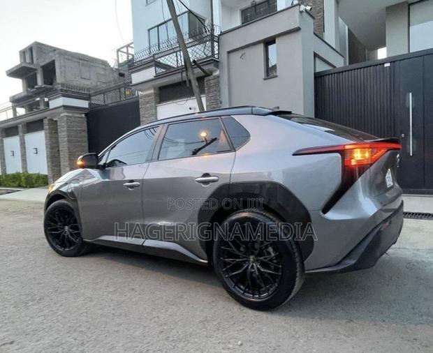 Toyota bZ4X 2022 Gray