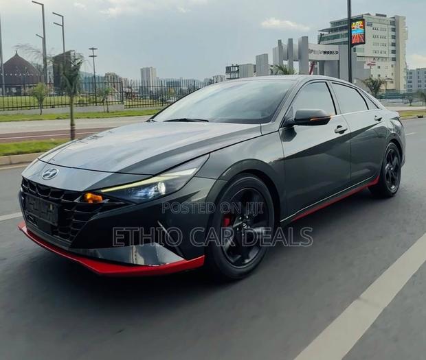 Hyundai Avante 2021 Gray