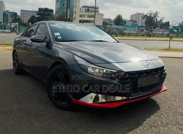 Hyundai Avante 2021 Gray