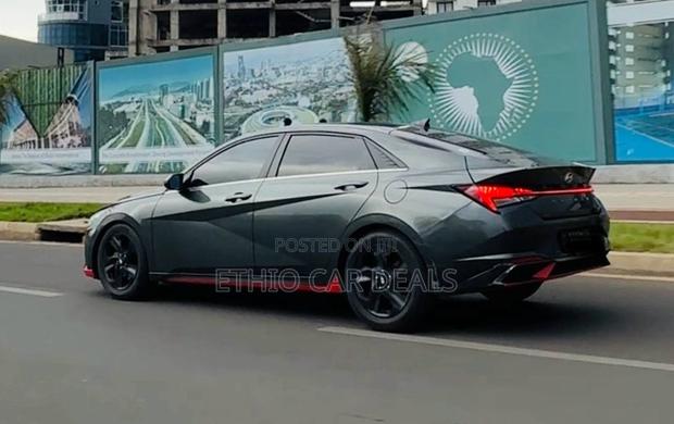 Hyundai Avante 2021 Gray