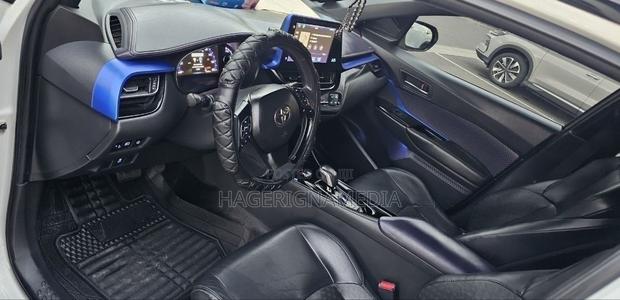 Toyota C-HR 2022 White