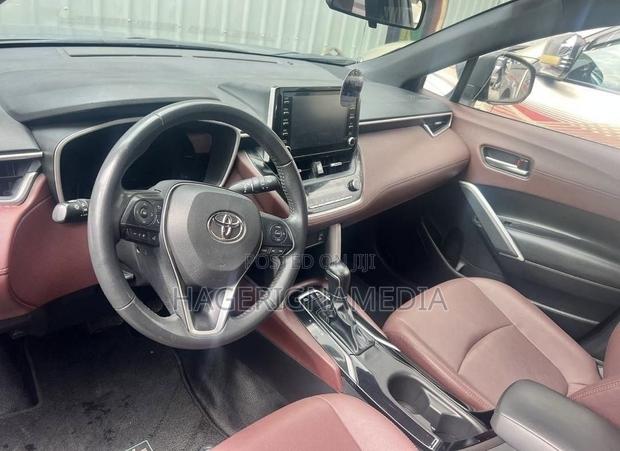 Toyota Corolla Cross 2025 Gray