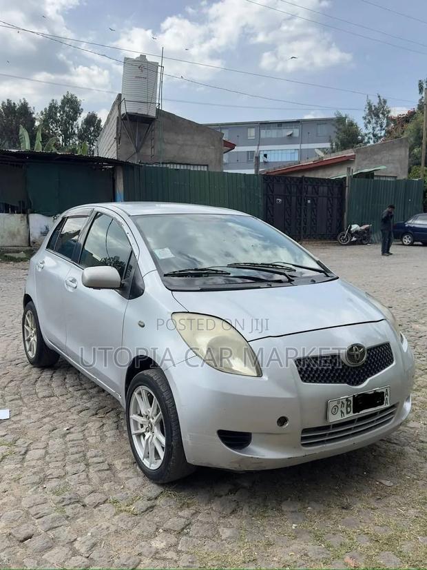 Toyota Yaris 2005