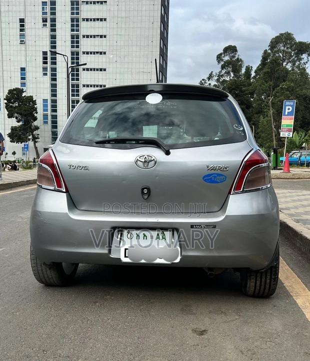 Toyota Yaris 2007 Gray