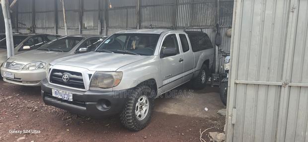 Toyota Tacoma 2008 Silver