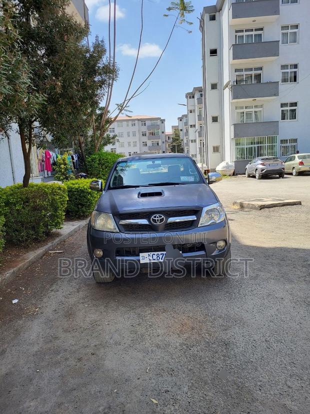 Toyota Hilux 2008 Black