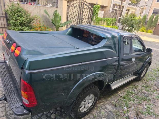 Toyota Hilux 2.5 D-4D SRX 4x4 2006 Green