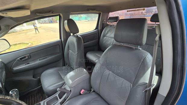 Toyota Hilux 2007 Blue