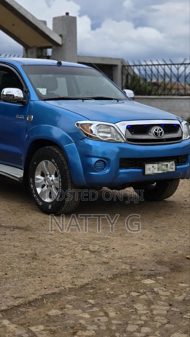 Toyota Hilux 2007 Blue