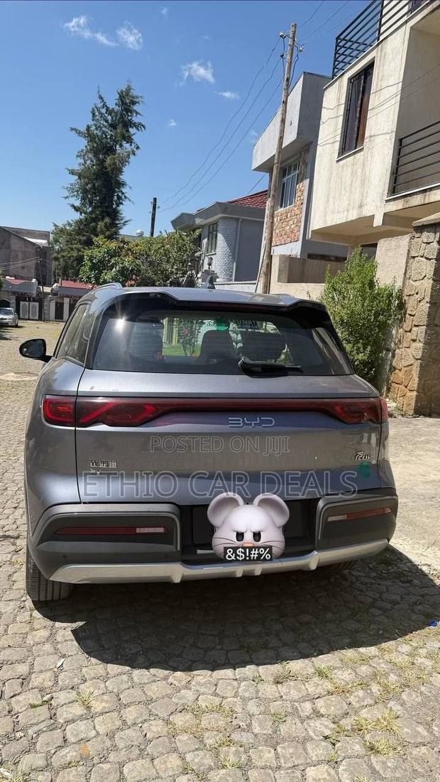 BYD Yuan Up 2025 Gray