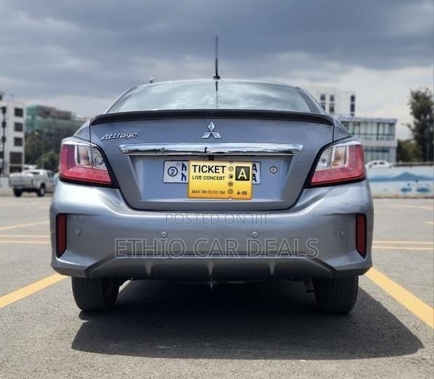 Mitsubishi Attrage 2022 Gray