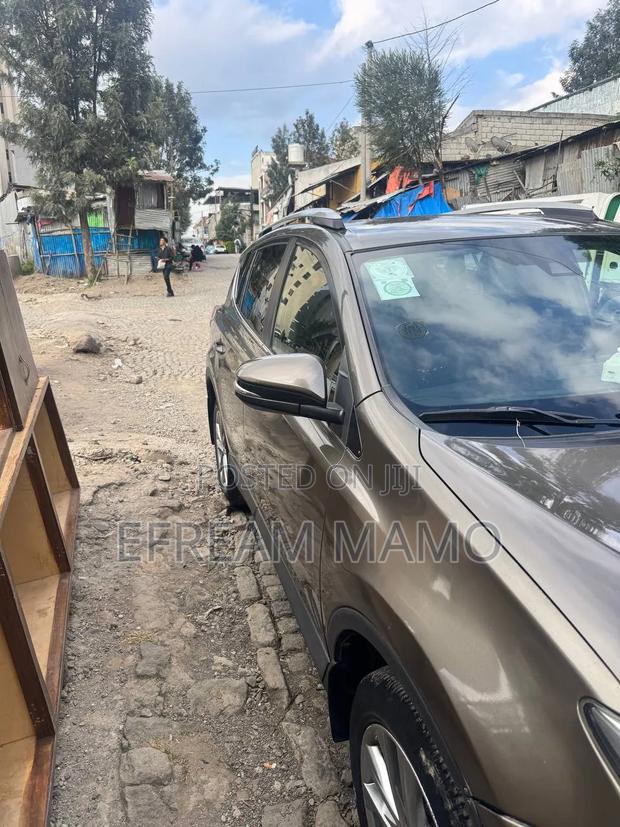 Toyota RAV4 2017