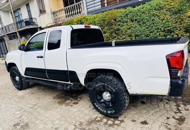 Toyota Tacoma 2020 White