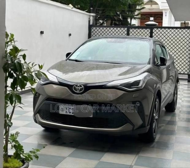 Toyota C-HR 2022 Gray