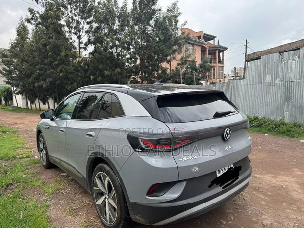 Volkswagen ID.4 2023 Gray