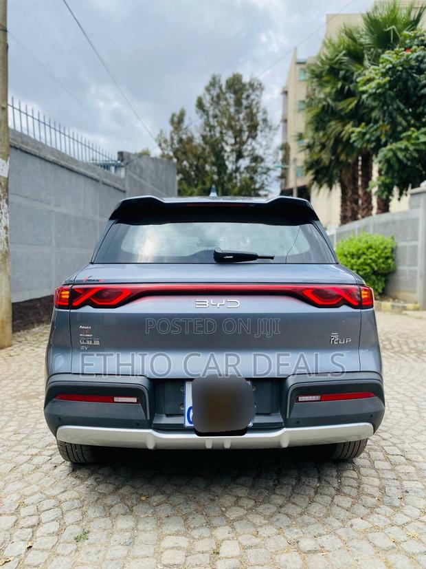 BYD Yuan Up 2025 Gray