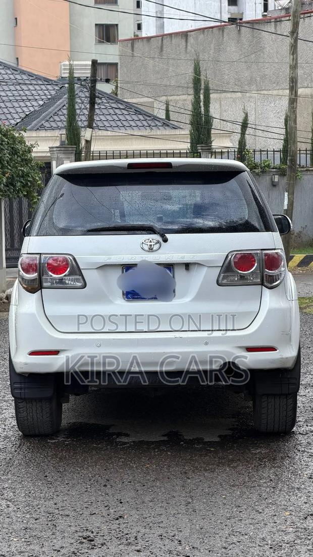 Toyota Fortuner 2012 White
