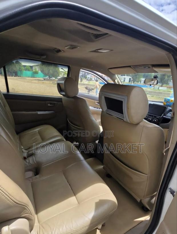 Toyota Fortuner 2012 White