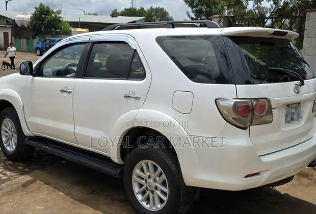 Toyota Fortuner 2012 White