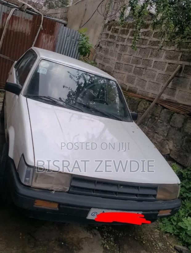 Toyota Corolla 1985 White