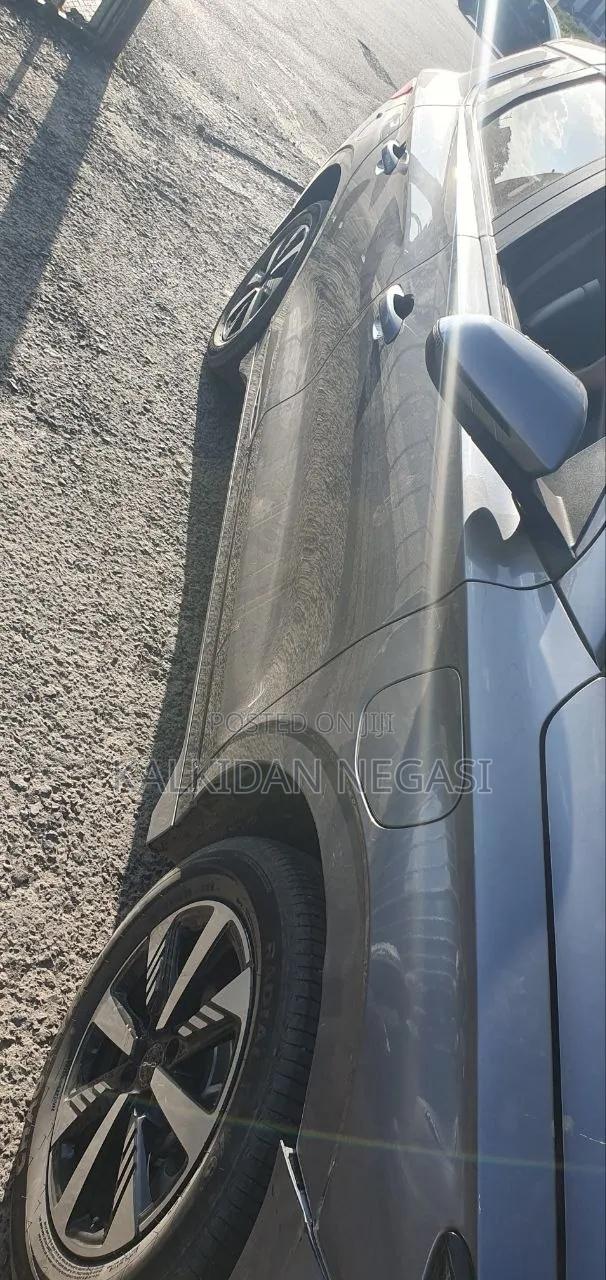 BYD E2 43 kWh 94 hp FWD 2025 Silver