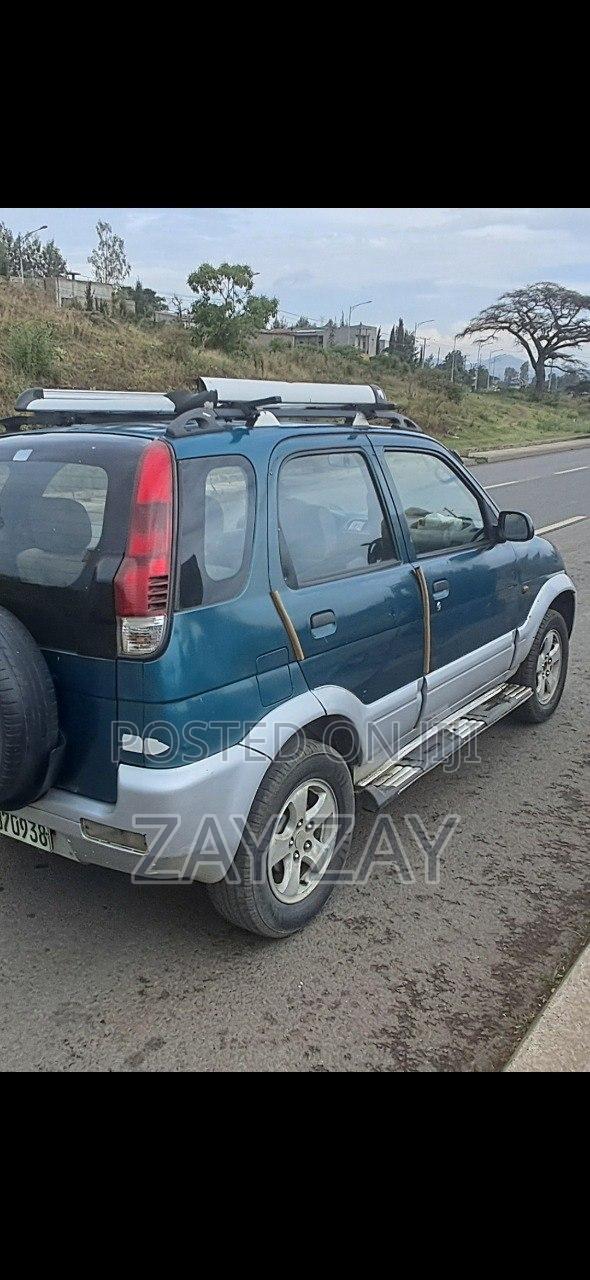 Daihatsu Terios 2000 Blue