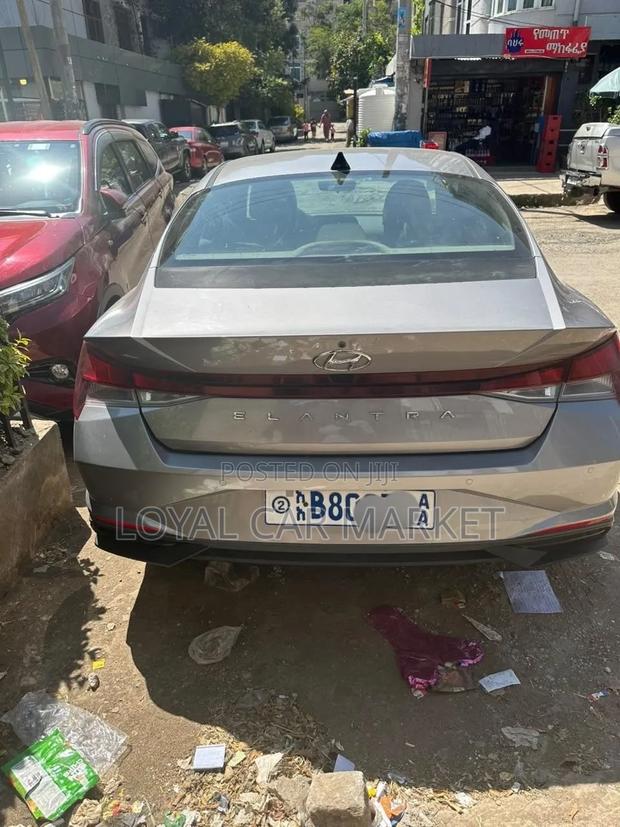 Hyundai Elantra 2022 Gray