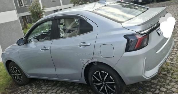 Suzuki Dzire 2025 Silver
