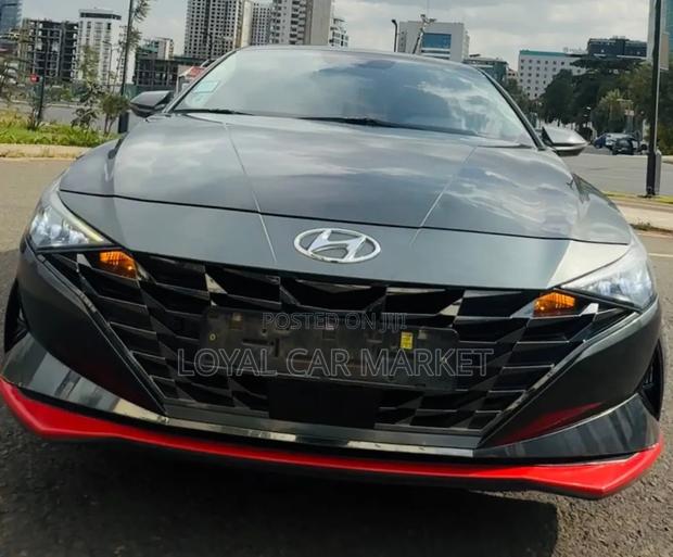 Hyundai Avante 2021 Gray