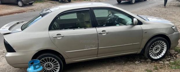 Toyota Corolla 2007 Gold