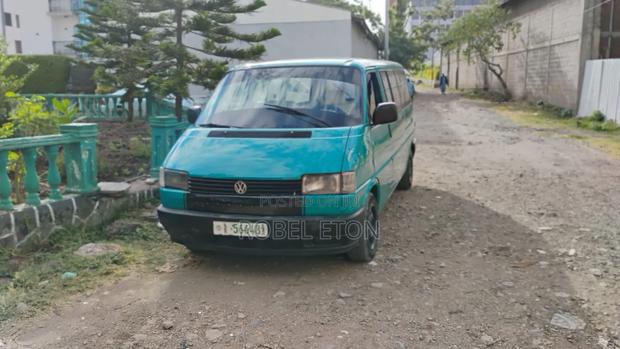 Volkswagen Eurovan 1997 Green