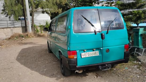 Volkswagen Eurovan 1997 Green